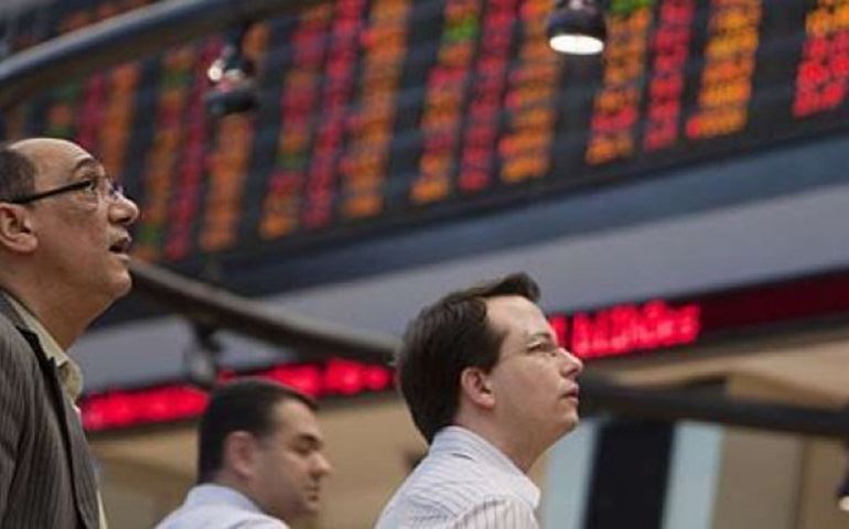 Bovespa fecha em queda de quase 2% com dúvidas sobre impeachment e Fed no radar