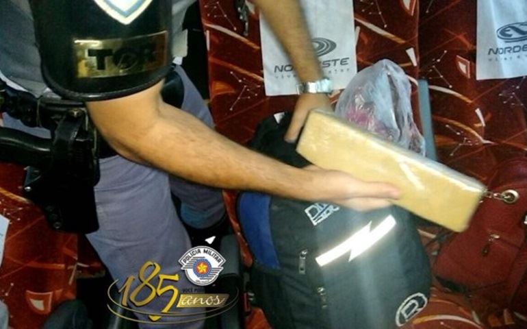 POLICIAMENTO RODOVIÁRIO PRENDE INDIVIDUO POR TRÁFICO DE ENTORPECENTE
