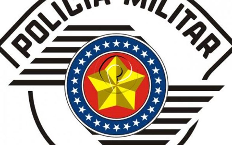 POLICIAIS DE BOTUCATU RECEBERAM HOMENAGENS DO COMANDANTE DO BATALHÃO.