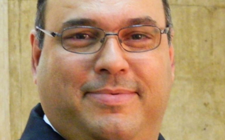 PREFEITO PAULO DIAS NOVAES FILHO PRESTA ESCLARECIMENTOS