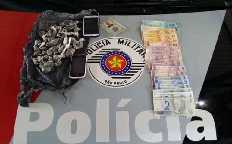 Polícia Militar prende dois suspeitos de tráfico em Rubião Júnior
