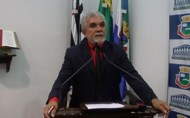 Cruzamento das ruas Pará com Alagoas preocupa vereador