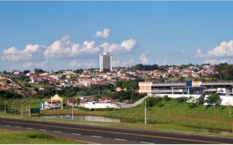 Avaré não pode ter só 82 mil habitantes com 64 mil eleitores, diz internauta