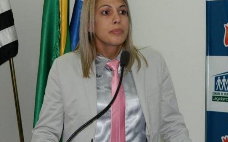 Vi Cortez relata que paciente obesa morreu aguardando cirurgia