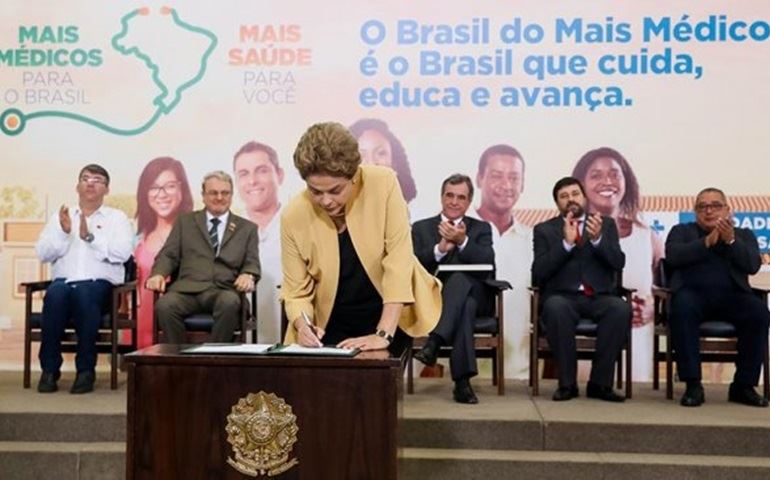 Governo prorroga por mais 3 anos permanência de estrangeiros no Mais Médicos