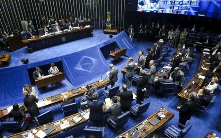 Semana no Senado terá votações de impeachment e da cassação de Delcídio