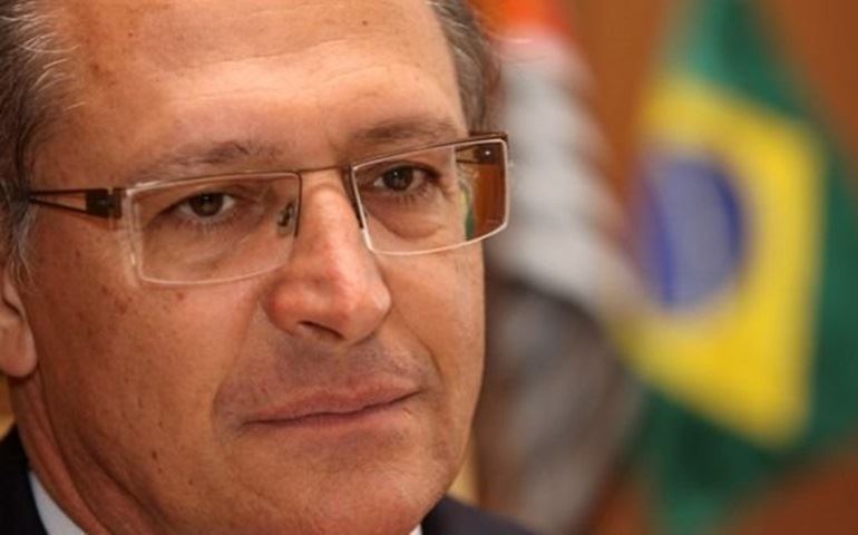 Governador anuncia novas moradias na região