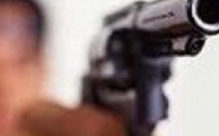 Vendedor de cigarros tem carga de R$ 153 mil levada por homem em Botucatu