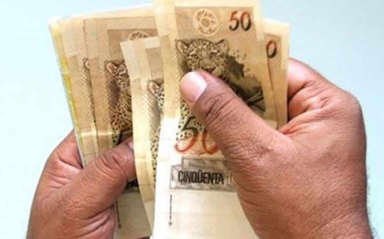 Salário mínimo será de R$ 724,00 a partir de janeiro