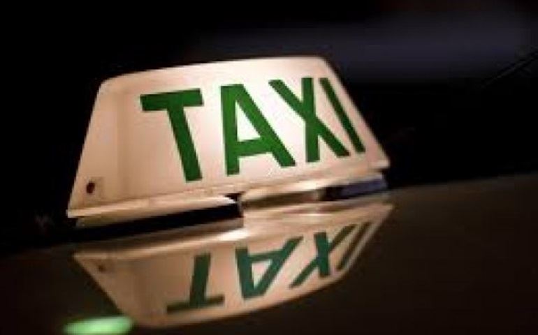 SINDICATO DOS TAXISTAS E JURÍDICO ESTARÃO RUNIDOS HOJE AS 10 HORAS NO CENTRO ADMINISTRATIVO 