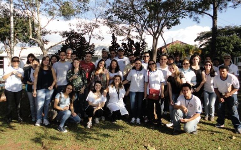 GRUPO DE PESQUISA DA UNESP DE BOTUCATU REALIZAM PESQUIZAS DOMICILIARES.