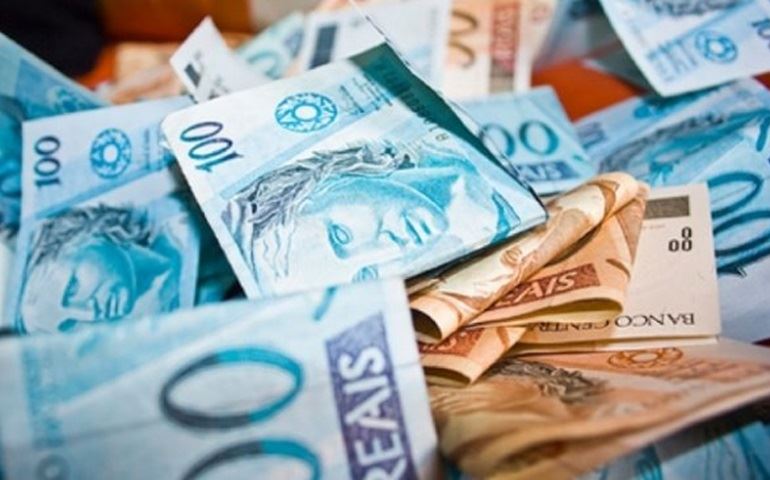 Atividade econômica do Brasil cai 0,29% em fevereiro, 14º mês no vermelho, mostra BC