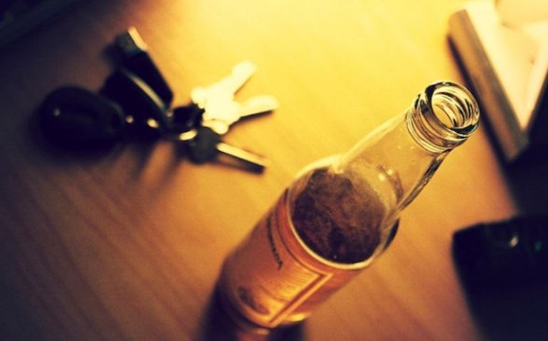 Mais uma mulher é flagrada dirigindo alcoolizada