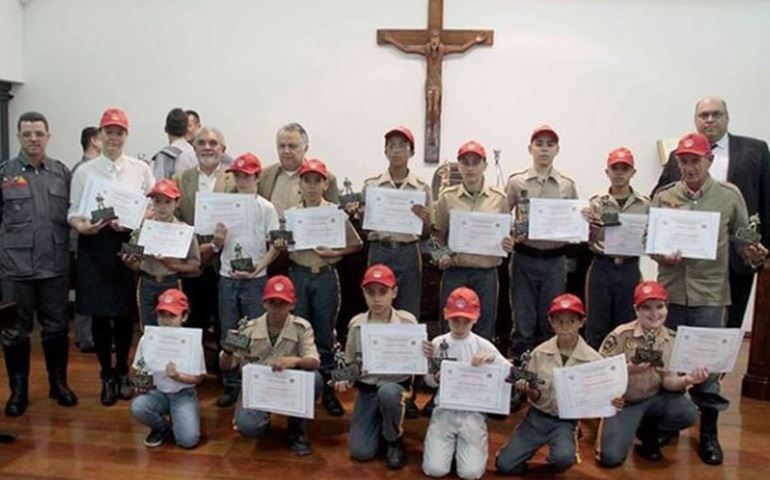FORMATURA DOS BOMBEIROS MIRINS DE AVARÉ