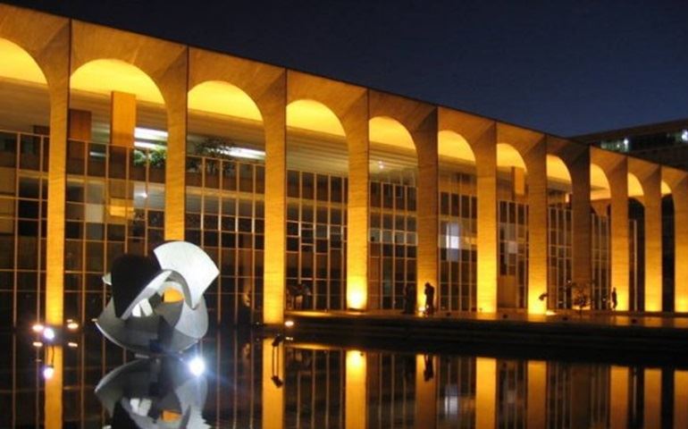 Senado questionará Itamaraty sobre 'telegrama do golpe'