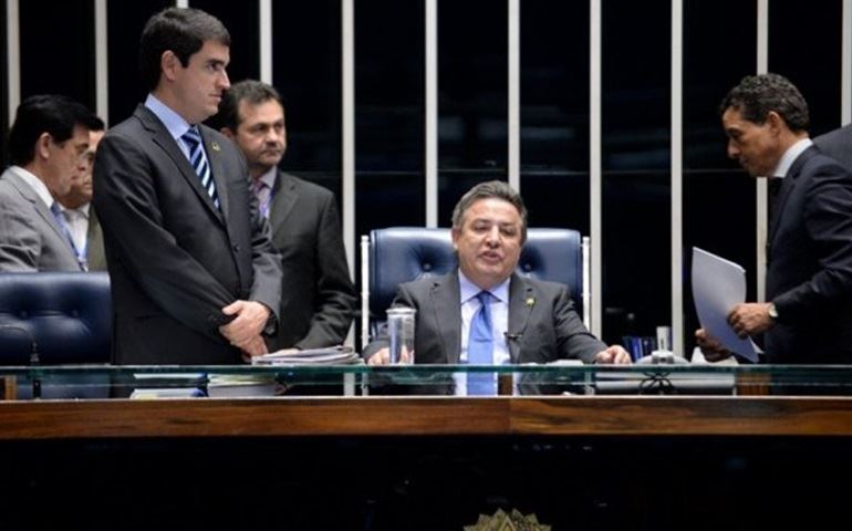 Venda de remédios para emagrecer é aprovada no Senado