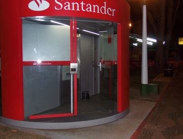 Tentaram roubar o caixa eletrônico da frente da Frea em Avaré.