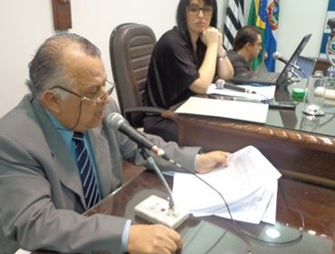 NA SESSÃO DA CÂMARA HOUVE MANIFESTAÇÕES 