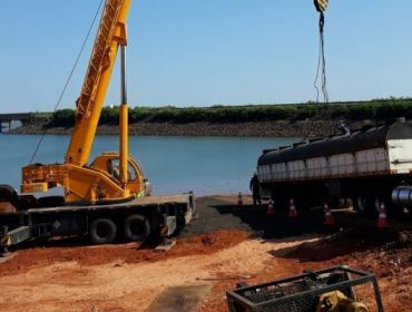 Ponte que liga Avaré a Itaí passa por reparos