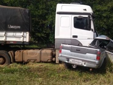 CASAL MORRE EM COLISÃO NA SP-255 EM AVARÉ