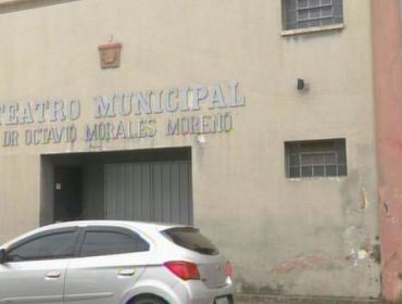 ATRASO NA REFORMA DE TEATRO EM AVARÉ INCOMODA ATORES E MORADORES