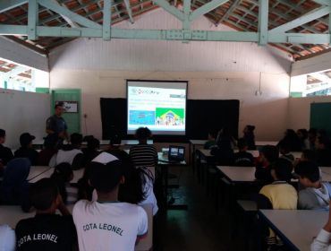 Polícia Militar continua o programa Escolinha da PM nas 7ª séries da rede estadual de Avaré