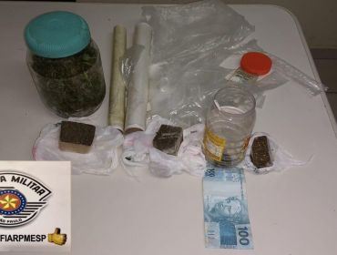 Homem é preso após PM apreender porções de maconha em Avaré