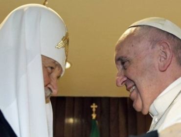 Papa Francisco se reúne com líder da igreja Ortodoxa Russa