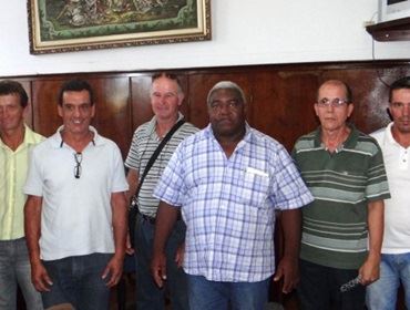 Superintendente do Ministério da Pesca se reúne com piscicultores da região