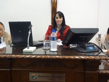 Bruna Silvestre pede cópia de contratos de locação   