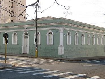 Escolas da rede Municipal de Avaré não tem monitores auxiliar do educador.