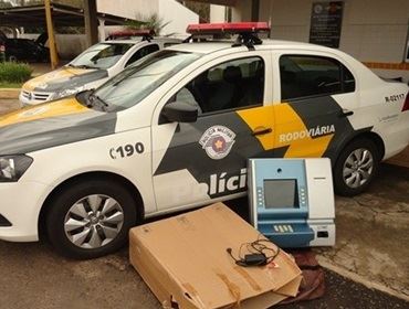 POLÍCIA RODOVIÁRIA DE AGUDOS APREENDE CHUPA CABRAS