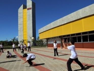   PAIS DE ALUNOS FAZEM ABAIXO ASSINADO PEDINDO SEGURANÇA NAS ESCOLAS EM AVARÉ