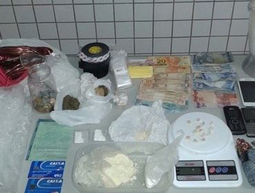 Mulheres e homem são presos com cocaína, crack e maconha em Tatuí