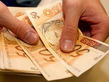 Prefeitura paga servidores nesta sexta-feira