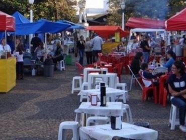 AVARÉ: PM FLAGRA MENORES COM BEBIDA ALCOÓLICA NA FEIRA DA LUA