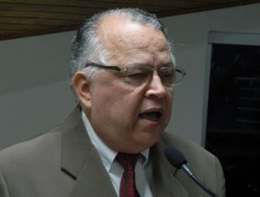 Vereador quer saber onde estão 700 toneladas de asfalto já aplicadas