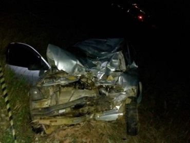 Acidente entre carro e moto mata três pessoas na SP-255 em Itaporanga