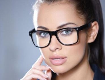 10 HÁBITOS QUE DISTINGUEM AS PESSOAS BURRAS DAS INTELIGENTES