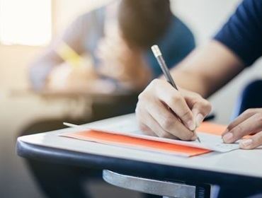 Prefeitura publica editais para dois concursos públicos