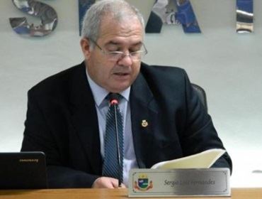 Segundo denúncia de vereador, carros da prefeitura estão sendo “depenados” no IBC