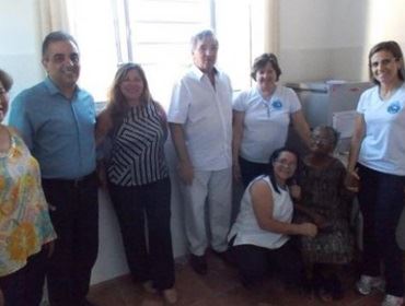 Rotary doa móveis de escritório para o Asilo RAFA