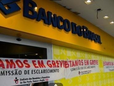 BANCOS EM GREVE