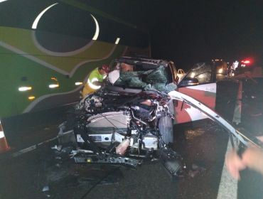 Homem morre em acidente com três veículos na Rodovia Castello Branco