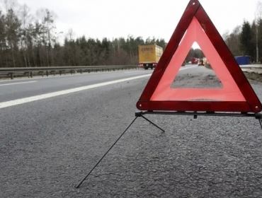 Acidente entre dois veículos deixa três pessoas feridas em rodovia de Avaré