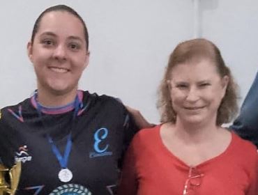 Professora Marisa Cortez é homenageada pela dedicação ao esporte
