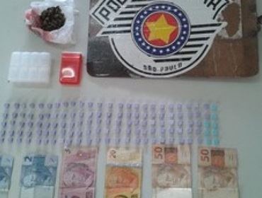 Dupla é presa após ser flagrada com comprimidos de ecstasy em Avaré