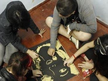 ALUNOS DE ARTES DA FREA UTILIZAM 