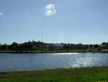 Jovem morre após se afogar no lago municipal de Arandu