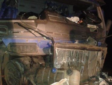Colisão entre caminhões deixa um ferido na rodovia Castelo Branco
